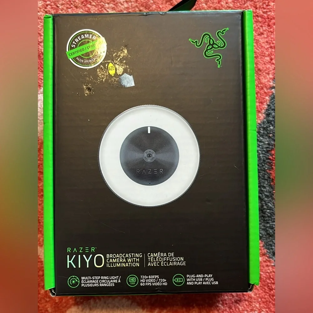 NWT Razer Kiyo Webcam with Illuminated Ring Light